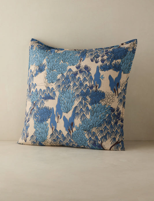 Housse de coussin Garden Walk en lin et coton par Sarah Sherman Samuel
