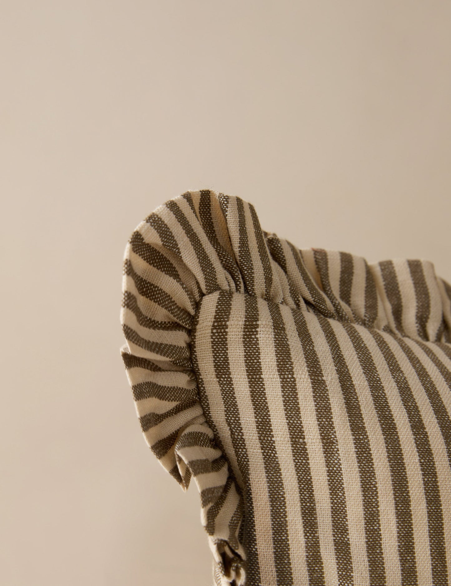 Coussin lombaire Isla Long par Sarah Sherman Samuel