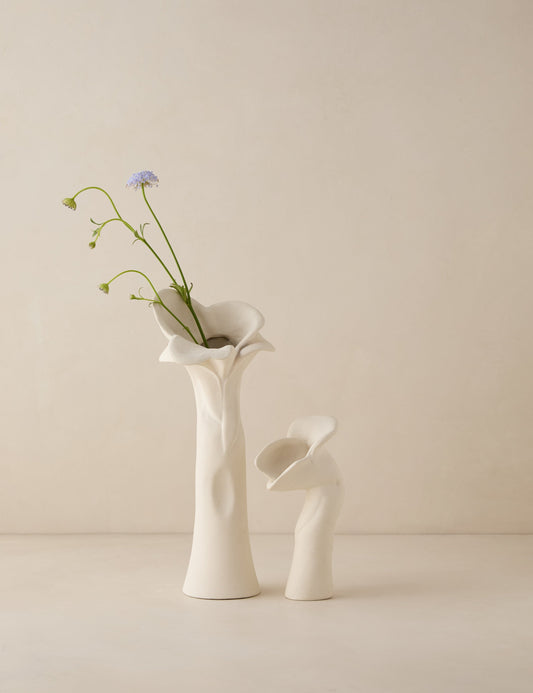 Vases sculpturaux Pari (ensemble de 2) par Sarah Sherman Samuel