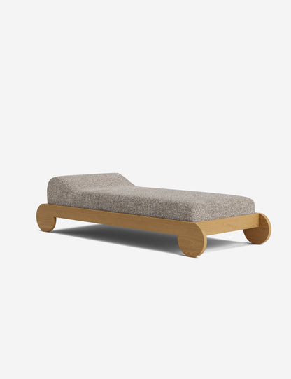 Lit de repos ionique par Sarah Sherman Samuel