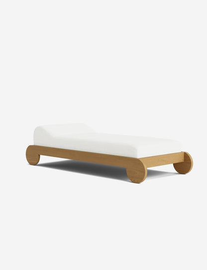 Lit de repos ionique par Sarah Sherman Samuel