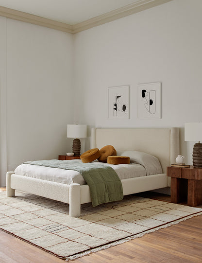 Tapis en laine noué à la main à grille irrégulière par Sarah Sherman Samuel