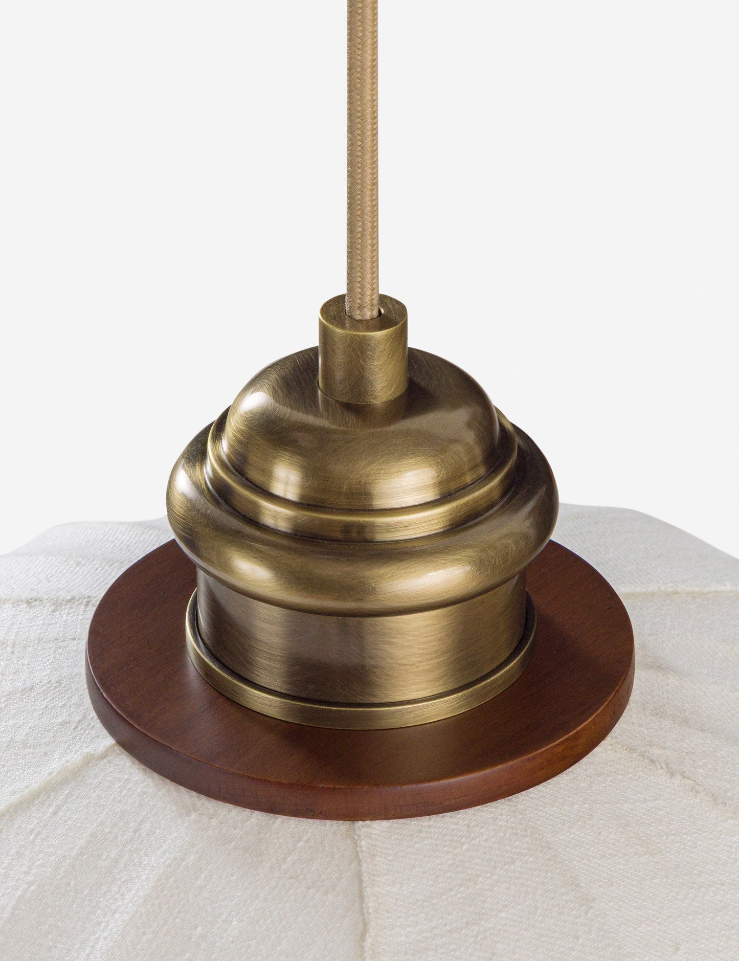 Suspension Plaza par Button Atelier x Co.House Designs