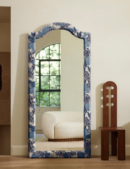 Miroir pleine longueur rembourré Garden Walk par Sarah Sherman Samuel