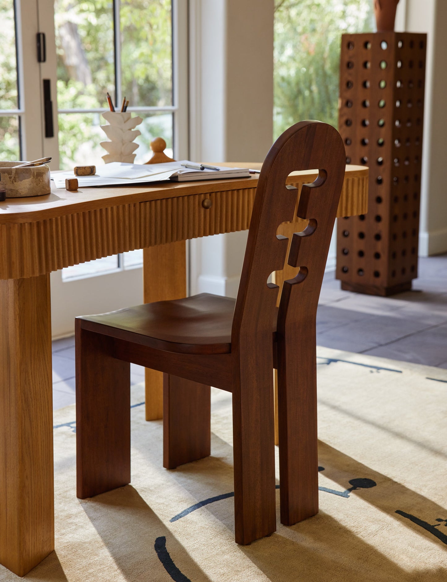 Chaise de salle à manger Rivas par Sarah Sherman Samuel