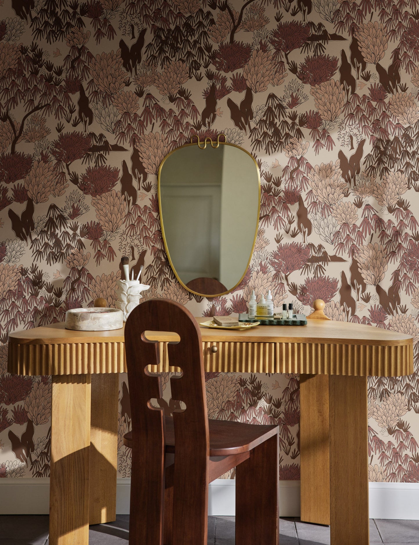 Bureau Arnie par Sarah Sherman Samuel