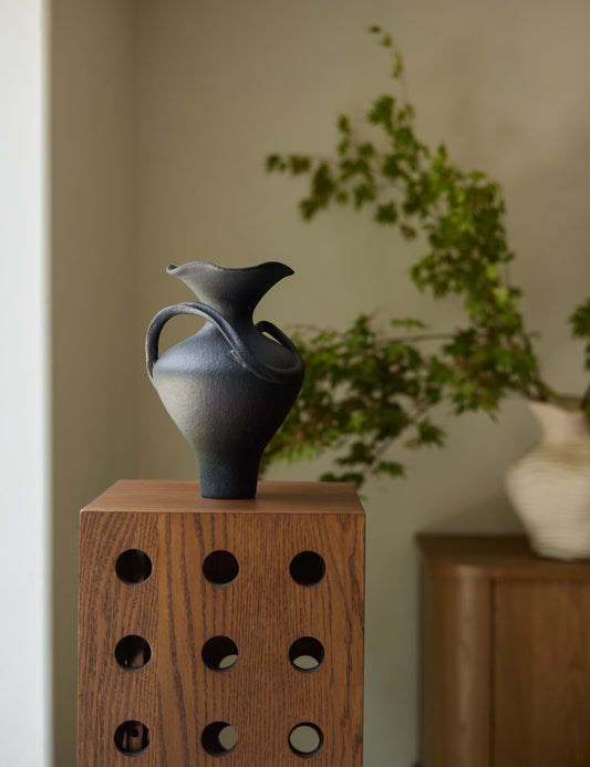 Vase Karme par Sarah Sherman Samuel