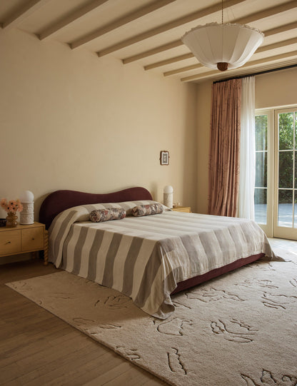 Échantillon de tapis en laine noué à la main Narsi, ivoire par Sarah Sherman Samuel 12 x 12