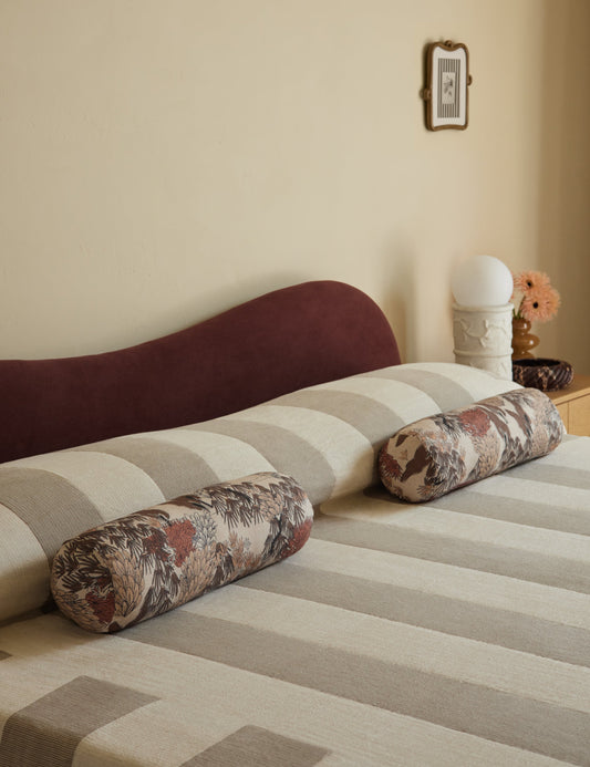 Coussin en lin Garden Walk par Sarah Sherman Samuel