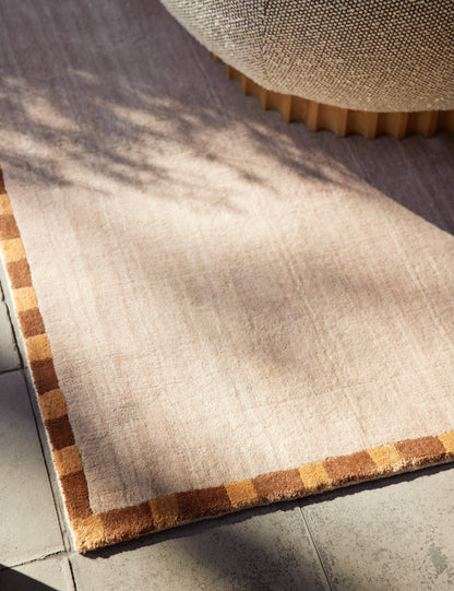 Tapis Rajaa tissé à la main par Sarah Sherman Samuel