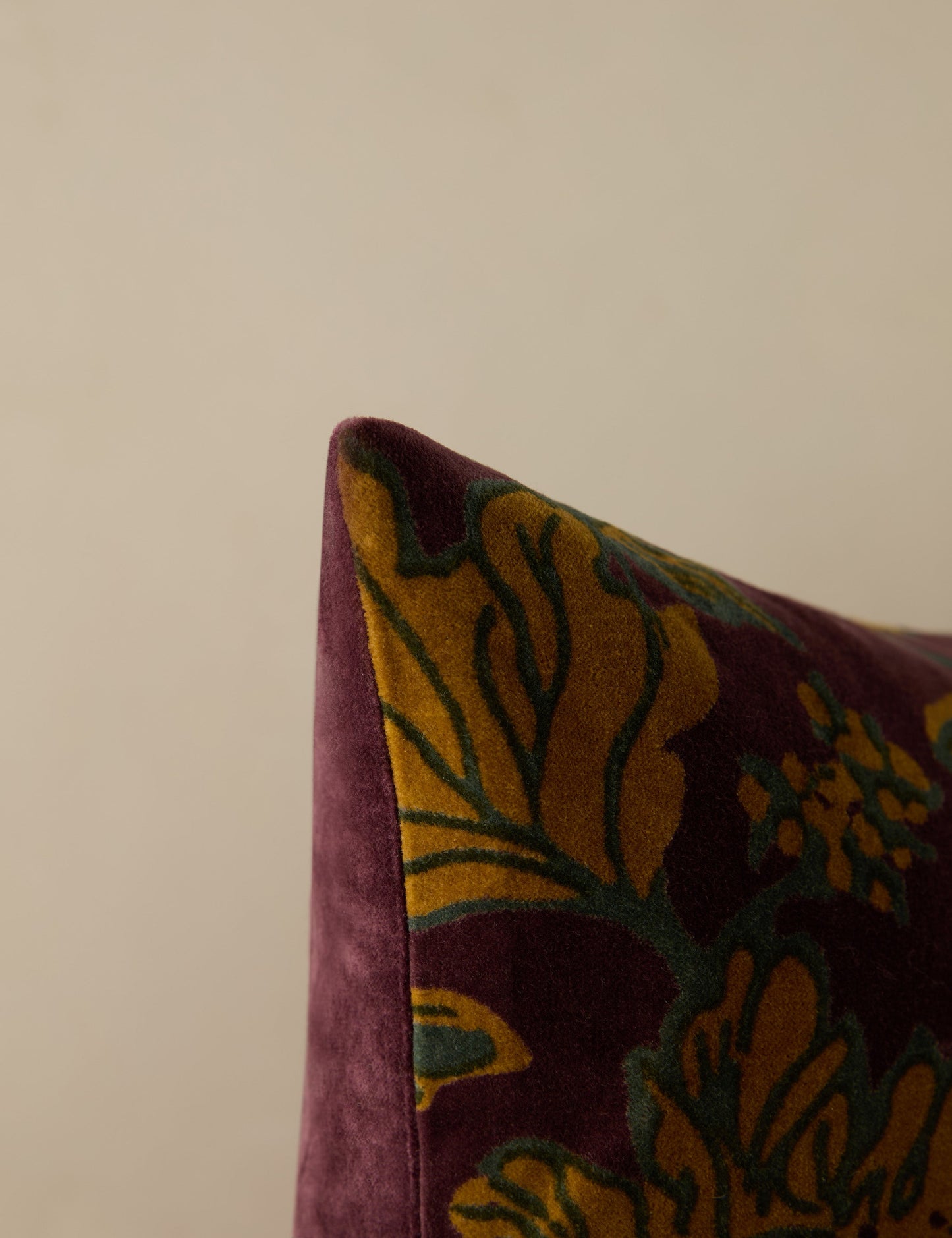 Oreiller en velours Agnetha