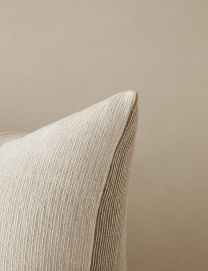 Taie d'oreiller en coton à patchs Ali par Sarah Sherman Samuel