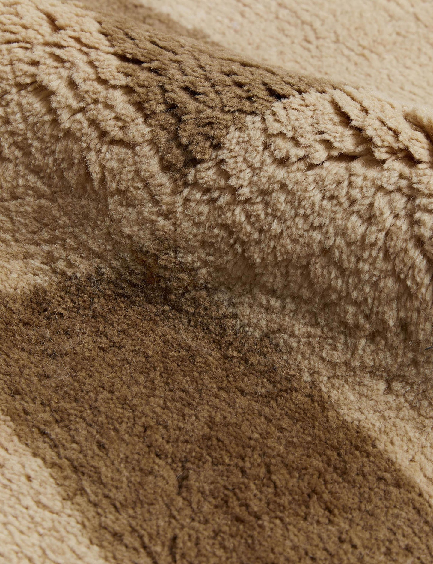 Tapis en laine noué à la main Askel par Sarah Sherman Samuel