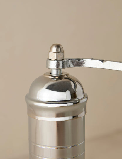 Moulin à poivre en laiton Atlas