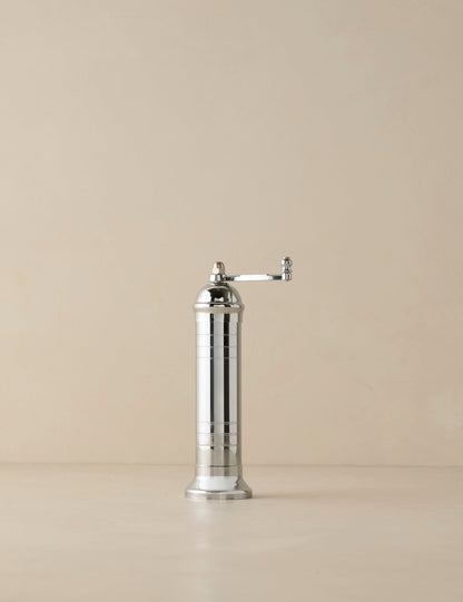 Moulin à sel en laiton Atlas