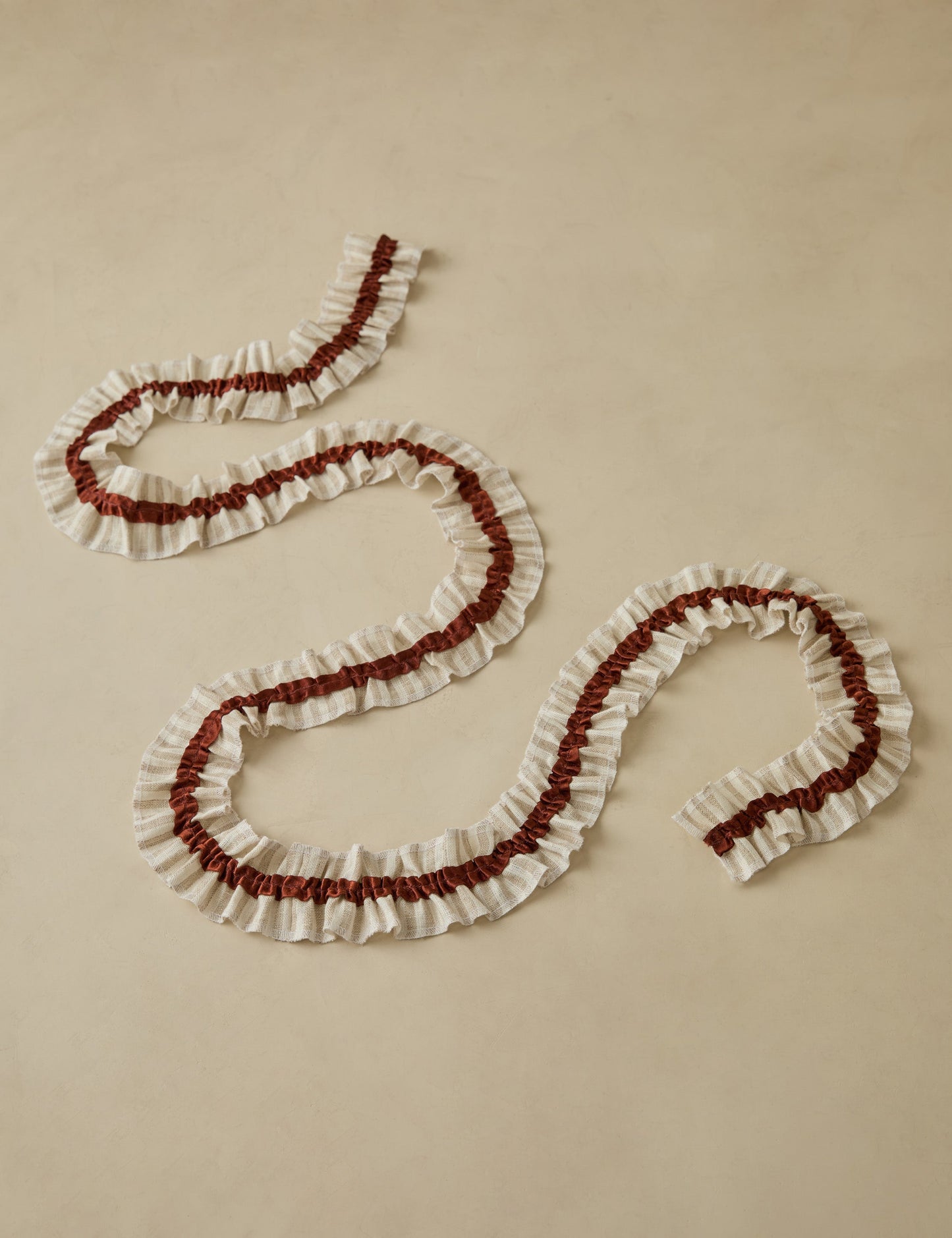 Guirlande de satin de lin Carlen