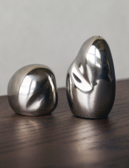 Salière et poivrière Orevo (lot de 2) par Ferm Living