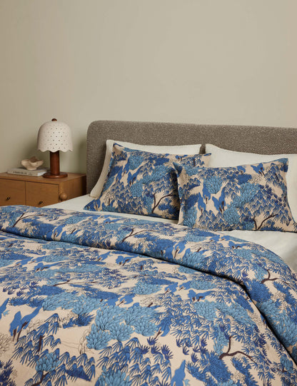 Housse de coussin Garden Walk en lin et coton par Sarah Sherman Samuel