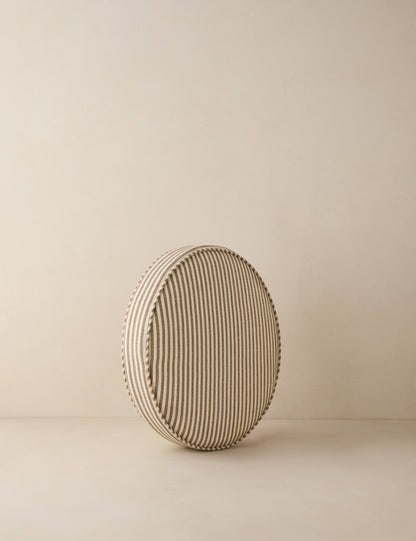 Coussin disque Isla par Sarah Sherman Samuel