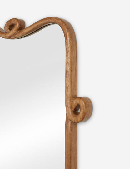 Miroir pleine longueur en bois bouclé par Sarah Sherman Samuel