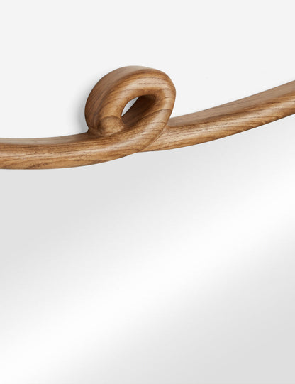 Miroir de cheminée en bois bouclé par Sarah Sherman Samuel