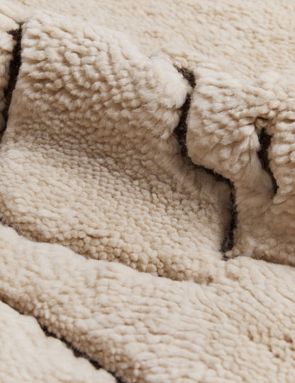 Tapis en laine noué à la main Narsi par Sarah Sherman Samuel