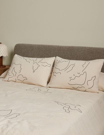 Taies d'oreiller en lin et coton Narsi (lot de 2) par Sarah Sherman Samuel