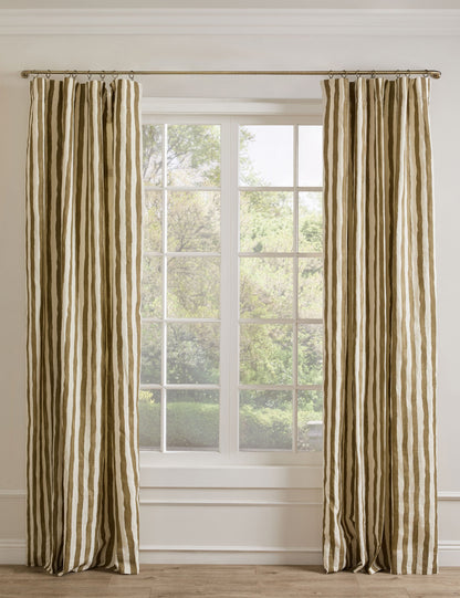 Panneau de rideau en lin à rayures picturales par Sarah Sherman Samuel