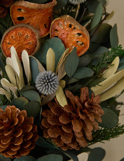 Couronne de coings et de cèdres préservés