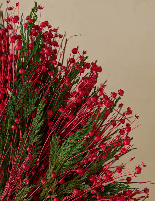 Couronne de lin rouge et de cèdre préservée