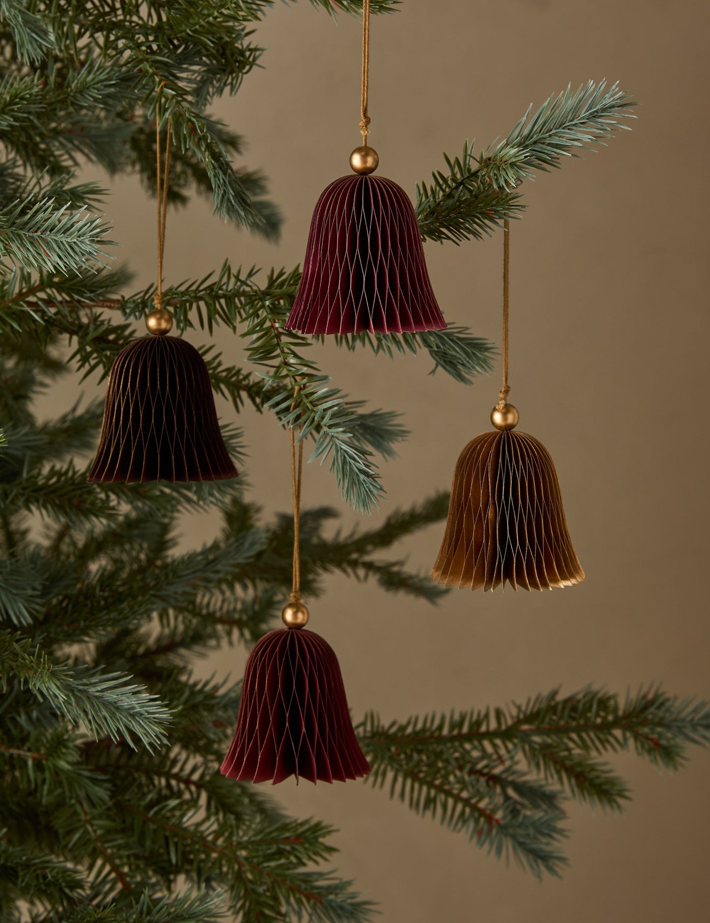 Décorations en forme de cloche en papier Revel (lot de 4)