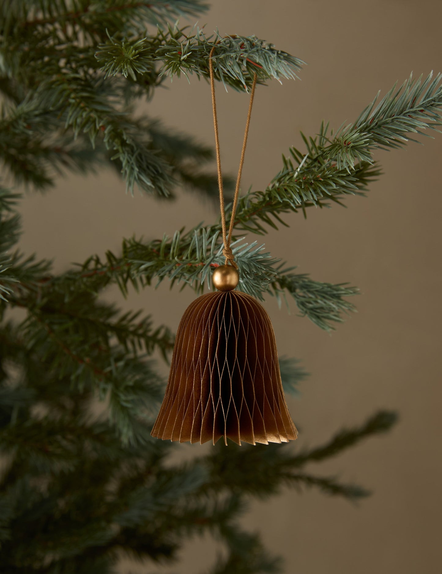 Décorations en forme de cloche en papier Revel (lot de 4)