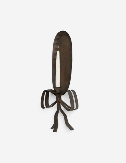 Applique à bougie en ruban par Sarah Sherman Samuel