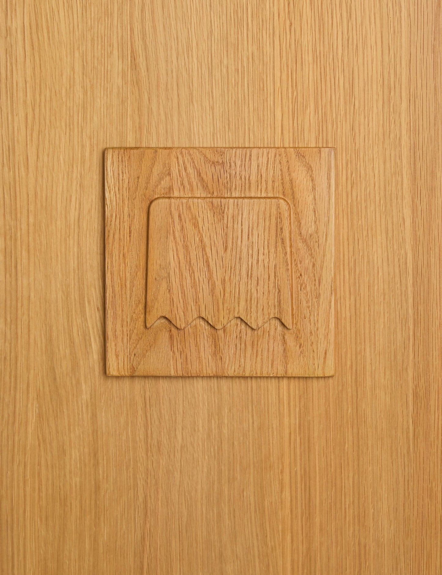 Armoire Tamsin par Sarah Sherman Samuel