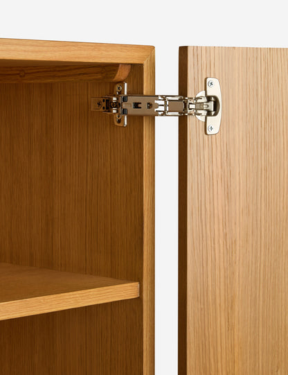 Armoire Tamsin par Sarah Sherman Samuel