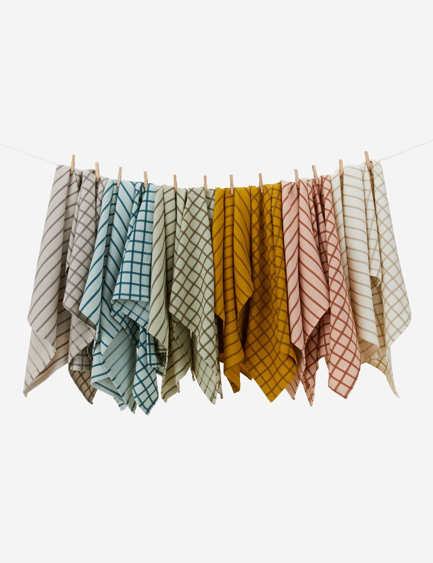 Torchons à vaisselle teints en fil Essential (lot de 2) par Hawkins New York