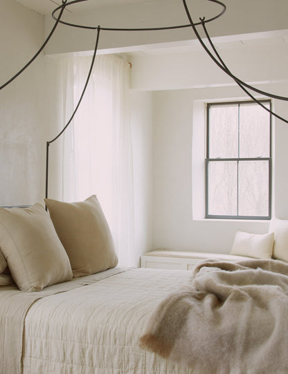 Couette simple en lin par Hawkins New York