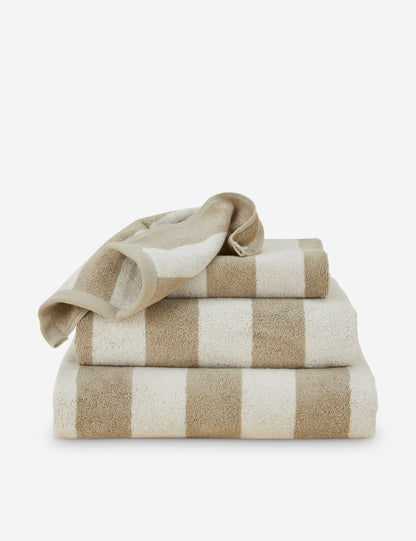 Collection de serviettes éponge simples par Hawkins New York